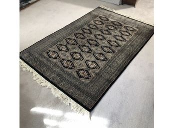 Kashmir Rug - Hand Knotted In India  6 X 4 - Black Background