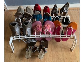 (Z) Women's Shoes, Flip Flops, Sandals - Mostly Size 6 And 6.5 - See Description For Brands