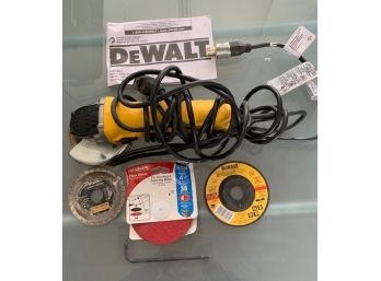 DeWalt Heavy Duty Small Angle Grinder DWE4011