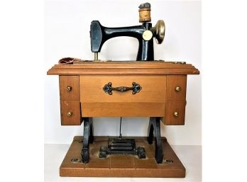 Vintage Berkeley Designs Sewing Machine Music Box