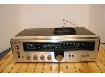 Vintage 1970s SONY HST-70 AM FM Stereo Music System