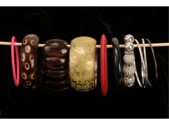 Costume Jewelry Lot - 10 Bracelets