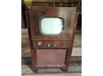 Motorola Golden View Vintage Tv