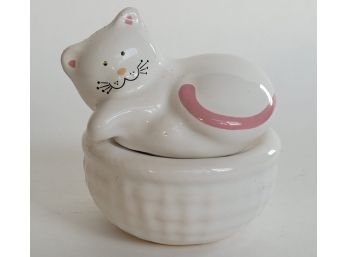 Whimsical Cat Kitty Vintage Porcelain Trinket Or Pill Box