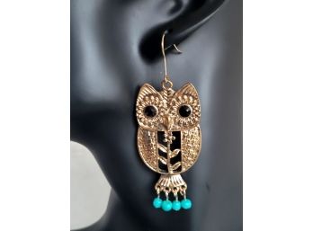 Amazing Owl Earrings With Turquoise Colored Beads