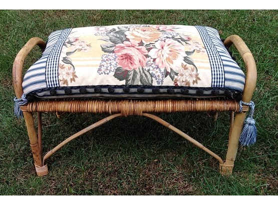 Wicker Foot Stool With Pillow