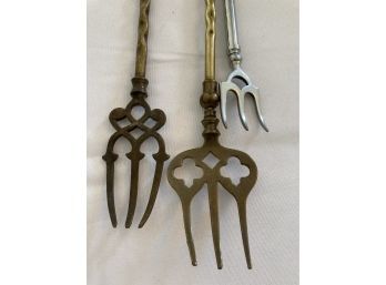 Three Different Forks 3 Different Metals One Spins One Has Jenny Jones And One Has A Ship On The Handle