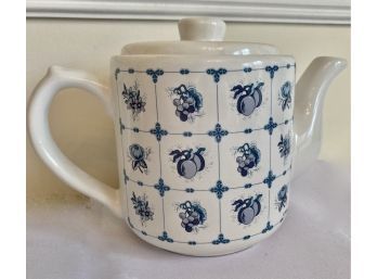 Tea Pot With Tea Holder
