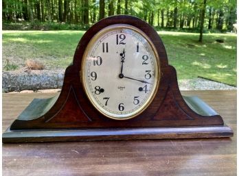 Beautiful Gilbert Mantle Clock  - William L. Gilbert Clock Company Winsted Conn.