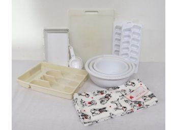 Plastic/ Rubber Kitchen Item Lot