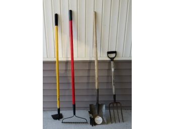 A Small Lot Of Garden Tools
