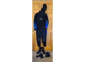 Deep See Scuba Outfit Size XL, Shoes Size 10, 2 Pairs Of Gloves Size Large