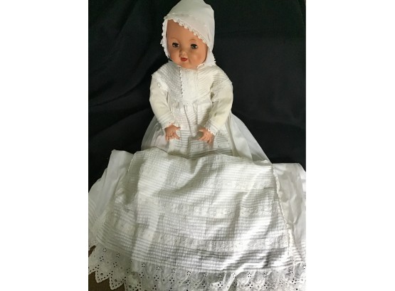 Effanbee Baby Doll, 1940s 21 Inches - Gown Is 40 Long!