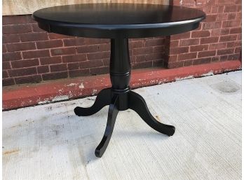 Black Round Pedestal Table - Bridgeport Pickup