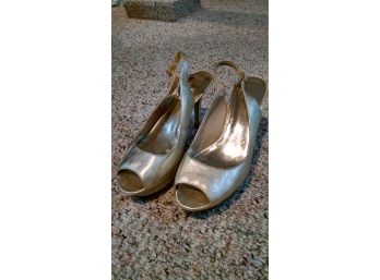 Pair Of Women's Sling Back Open Toes Shoes - 9 West - Size 8 - 4'heel
