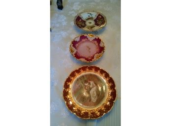 Set Of 3 Decorative Plates W/holders - 6-8'