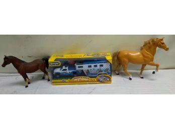Breyer Animal Rescue Set With Two  Horses