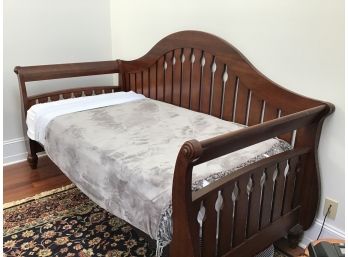 Slatted Arched Back Wooden Daybed