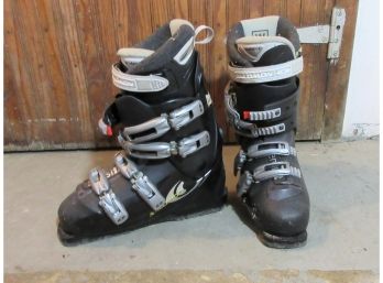 Pair Salomon Ski Boots