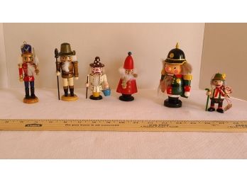 6 Small Wooden Nutcrackers And Friends