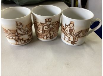 3 Dutch Children Porcelain Cups, Vintage Nederlandse Klederdracht