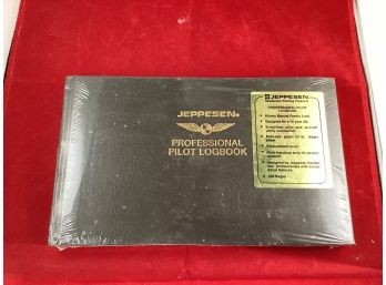 Jeppesen Professional Pilot Logbook New In Plastic