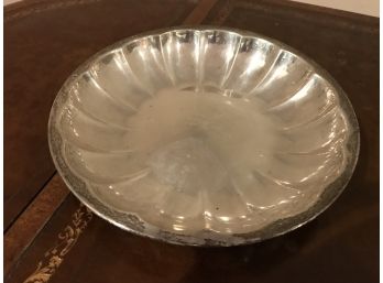 Vintage 8' Sterling Silver Scalloped Edged Salver