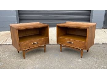 Pair Of Mid Century Broyhill Sculptra Nightstands