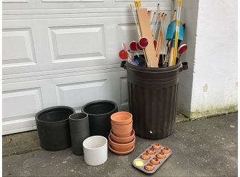 Garden Pots And Driveway Reflectors