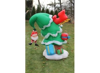Blowup Santa  Crashed Into Tree Stands A Whopping 8* Foot Tall - Lights Up