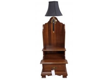 Vintage Willett Furniture Tiered End Table With Lamp