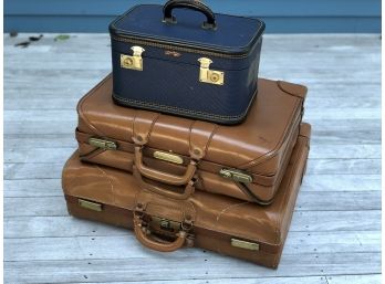 Lot Of 3 Vintage Suitcases Including Toiletry Case Leeds And