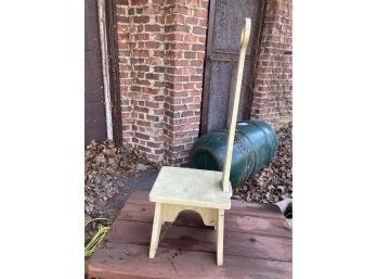 This Kitchen Stool Is A Adorable An Oldie But A Goodie