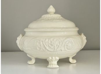 Wedgwood Patrician Small Round Vegetable Tureen