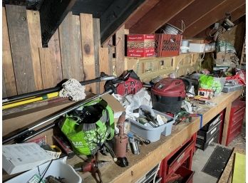 Contents Of Garage Counter