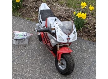 Electric Pocket Bike W/ Extra Batteries