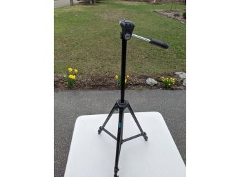 SAKAR Tripod With Adjustable Legs