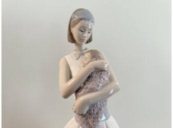 Nao By Lladro 'light Of My Life Mother And Child' Figure