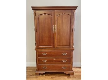 Beautiful Vintage Thomasville Cherry Armoire / Media Cabinet (contents Not Included)