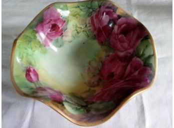 Fabulous Vintage Hankerchief Footed Candy Dish With Splendid Images Of Handpainted Roses On Colored Background