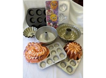 A Variety Of Kitchen Molds