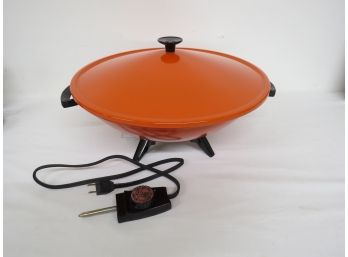 Flying Saucer Shaped Wearever ORANGE Electric Wok Or Skillet W/Lid Model # 71500 1970's Era