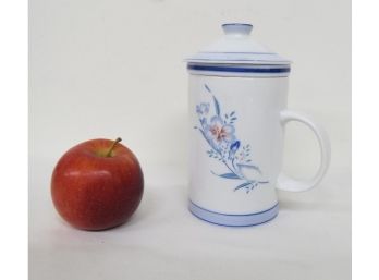 Covered Asian Porcelain Tee Steeping Mug With Lid