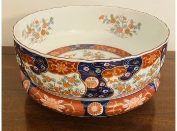 Beautiful Hand Painted Japanese Porcelain Gold Trimmed Bowl And Tray Liner