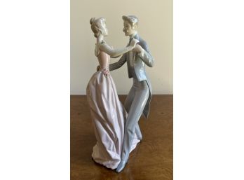 Lladro Anniversary Dancing Couple Porcelain Figurine Dated 1978