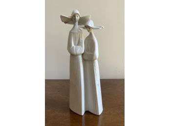 Vintage Lladro Two Nuns Porcelain Figurine