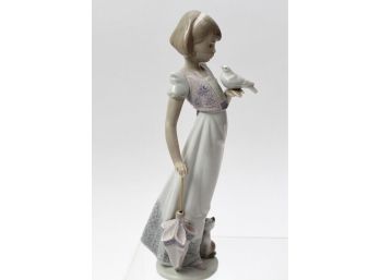 Lladró 'Summer Stroll' Porcelain Figurine