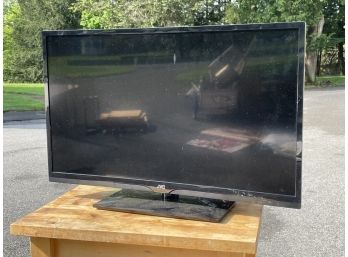 A JVC 32' Flat Screen TV
