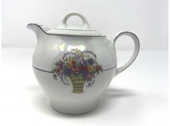 Z. S. & Ct. Bavarian Vintage Teapot