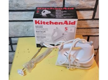 KitchenAid Hand Mixer. Model KHM5AP.                      Loc: Shelf 3